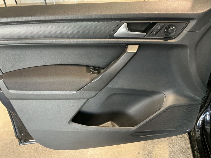 Volkswagen Caddy 2.0 TDI Trendline BlueMotion Tech 2019 – снимка на щета 45