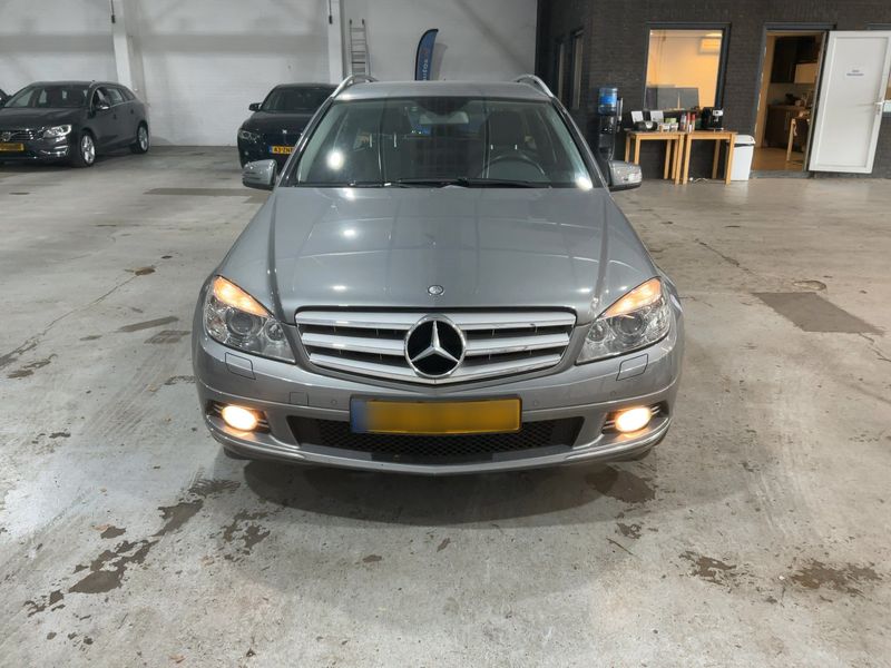 Mercedes-Benz C-Klasse C 180 CGI T BlueEfficiency Avantgarde 2010 – снимка 14