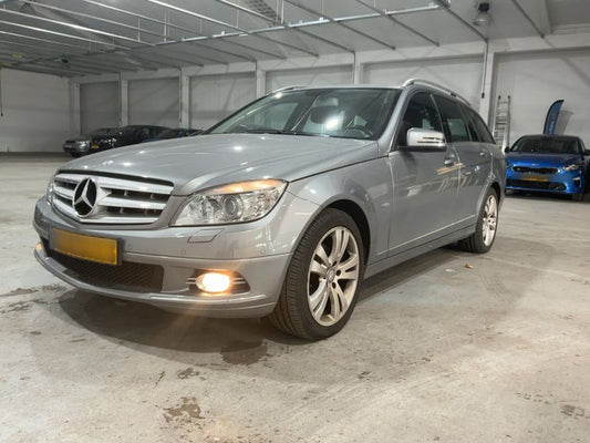 Mercedes-Benz C-Klasse C 180 CGI T BlueEfficiency Avantgarde 2010 – снимка 2
