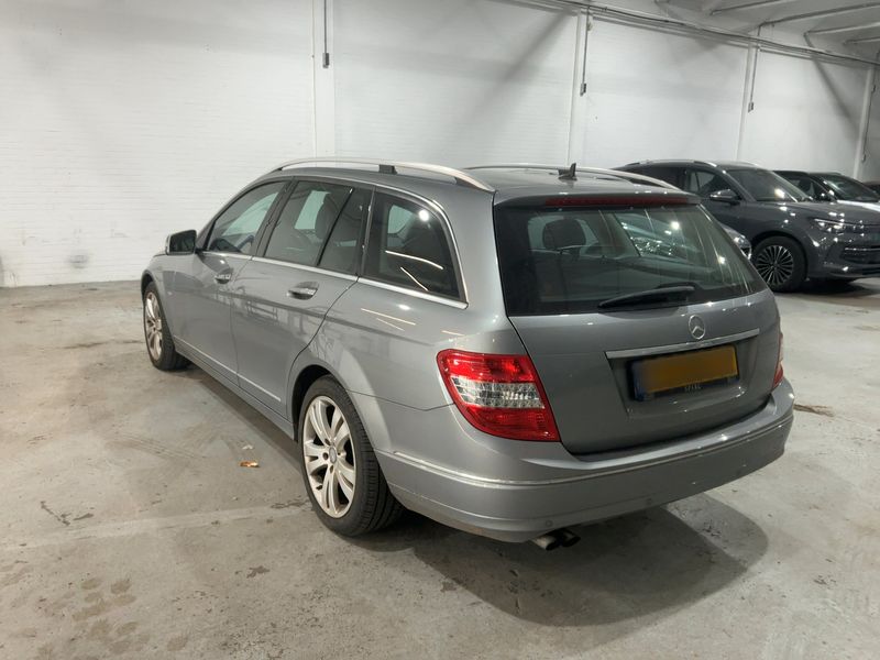 Mercedes-Benz C-Klasse C 180 CGI T BlueEfficiency Avantgarde 2010 – снимка 6