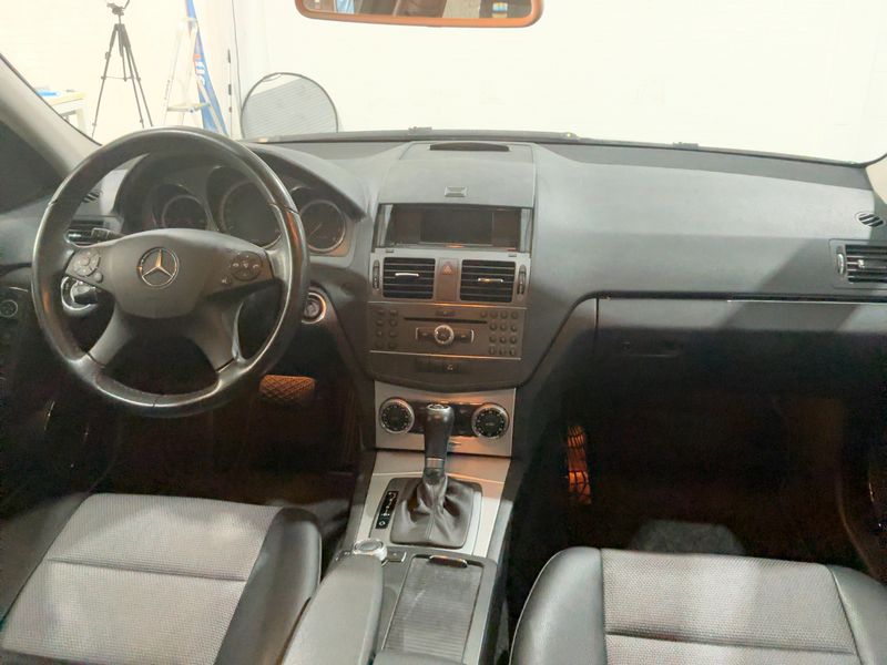 Mercedes-Benz C-Klasse C 180 CGI T BlueEfficiency Avantgarde 2010 – снимка 17