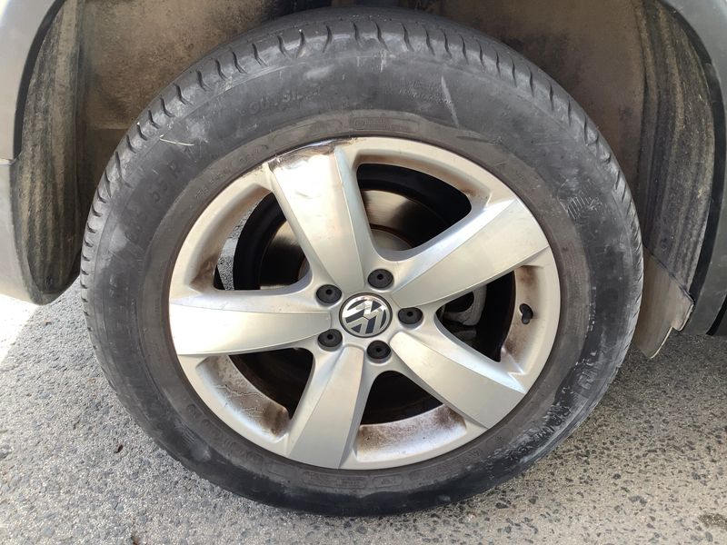 Volkswagen Tiguan 2.0 TDI T1 BlueMotion Tech 2016 – снимка 9