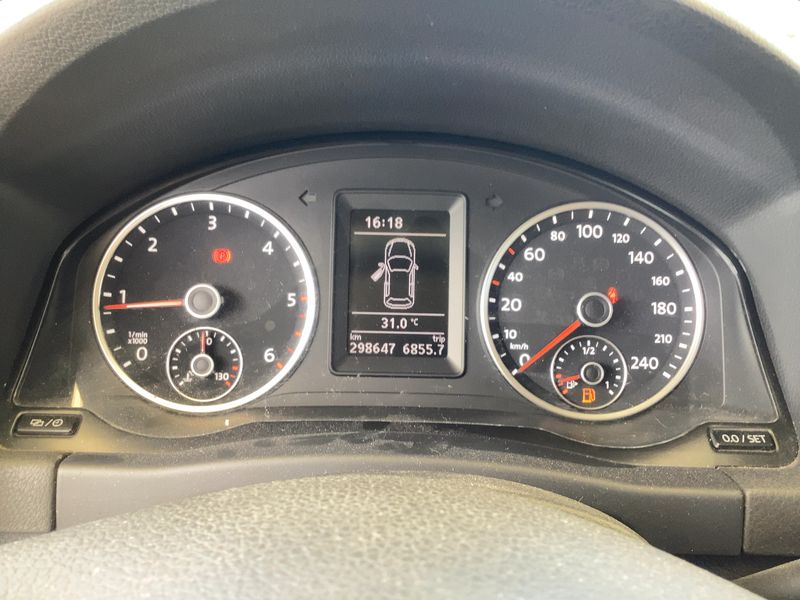 Volkswagen Tiguan 2.0 TDI T1 BlueMotion Tech 2016 – снимка 18