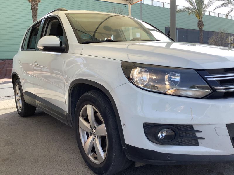 Volkswagen Tiguan 2.0 TDI T1 BlueMotion Tech 2016 – снимка 12