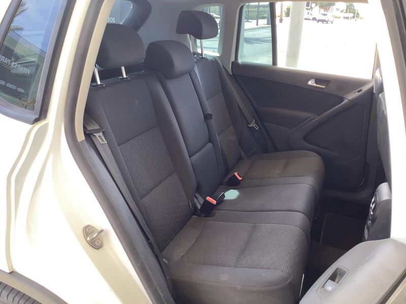 Volkswagen Tiguan 2.0 TDI T1 BlueMotion Tech 2016 – снимка 19