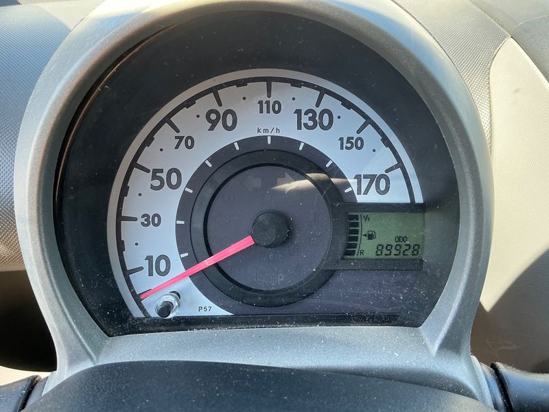 Peugeot 107 1.0 Urban 2009 – снимка 4