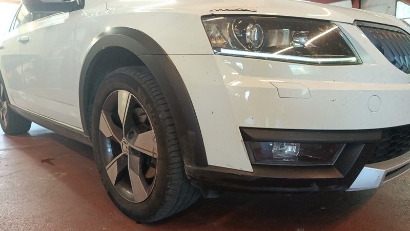 Skoda Octavia 2.0 TDI Scout 4x4 2016 – снимка 29