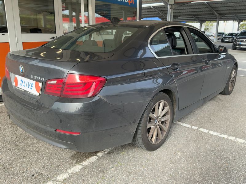 BMW 5er 525d 2011 – снимка 6