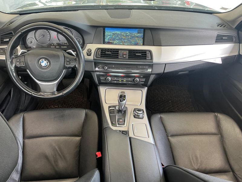BMW 5er 525d 2011 – снимка 12