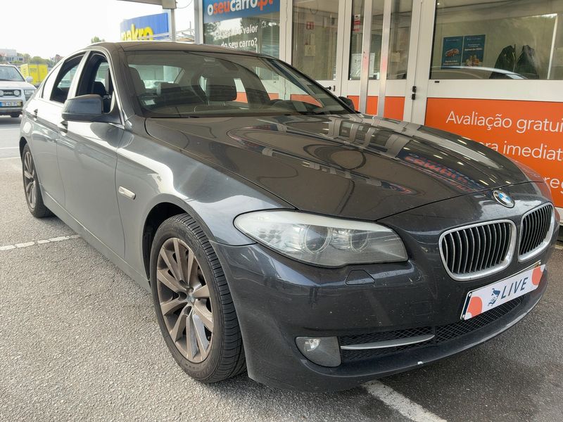BMW 5er 525d 2011 – снимка 8