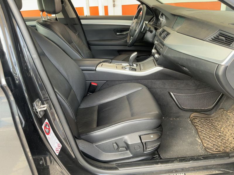 BMW 5er 525d 2011 – снимка 11