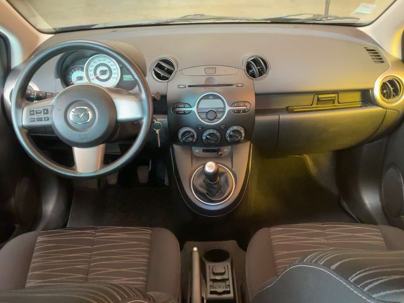 Mazda 2 1.4 Diesel CD Elegance 2010 – снимка 17