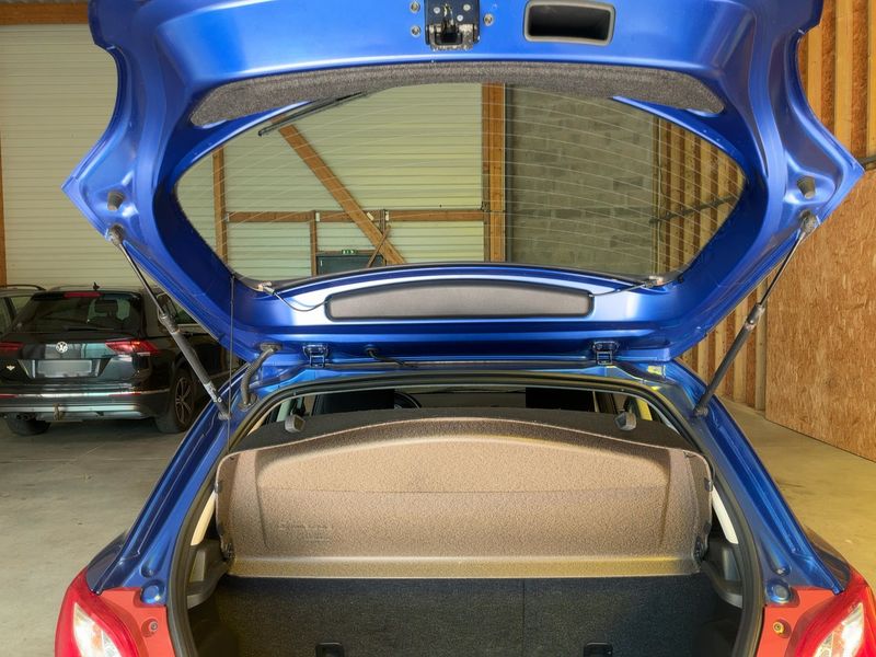 Mazda 2 1.4 Diesel CD Elegance 2010 – снимка 15