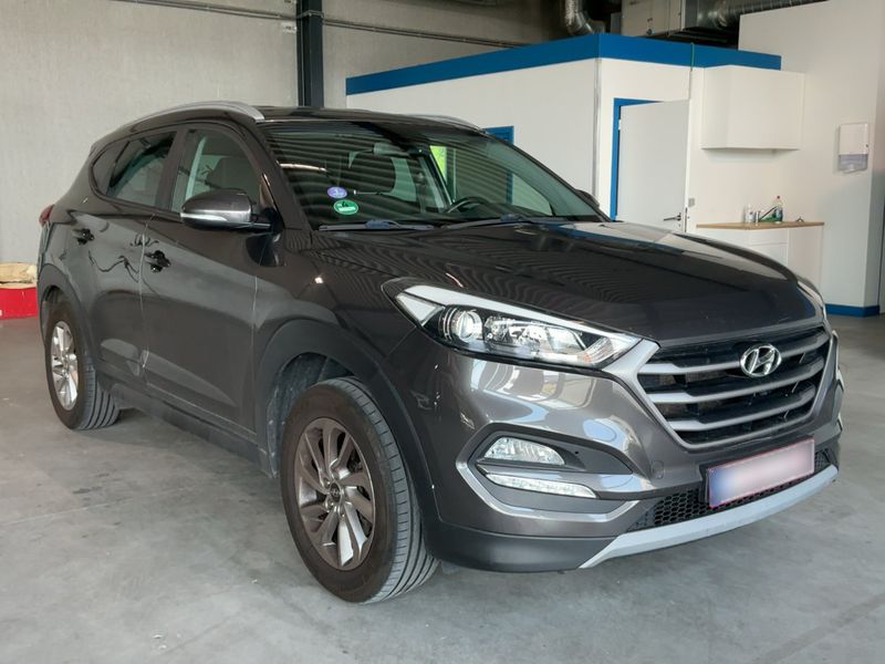 Hyundai Tucson 1.6 Classic blue 2WD 2016 – снимка 12