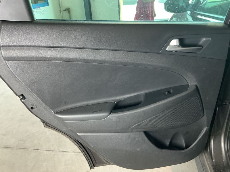 Hyundai Tucson 1.6 Classic blue 2WD 2016 – снимка 34