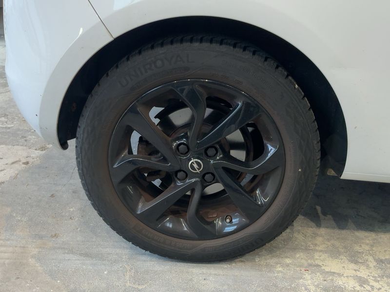 Opel Corsa 1.4 Turbo Color Edition ecoFlex 2017 – снимка 9