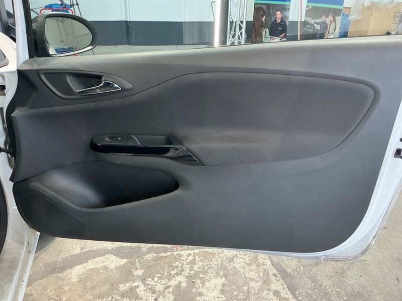 Opel Corsa 1.4 Turbo Color Edition ecoFlex 2017 – снимка 27