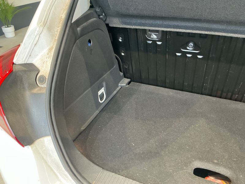 Opel Corsa 1.4 Turbo Color Edition ecoFlex 2017 – снимка 30