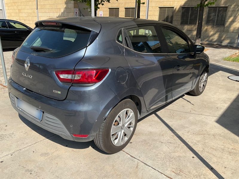 Renault Clio 1.5 dCi Zen Réversible 2018 – снимка 8