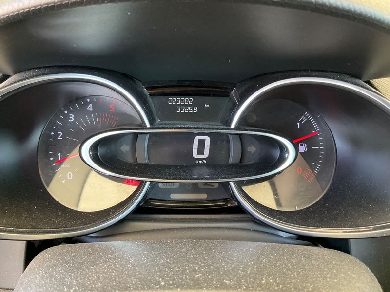 Renault Clio 1.5 dCi Zen Réversible 2018 – снимка 18