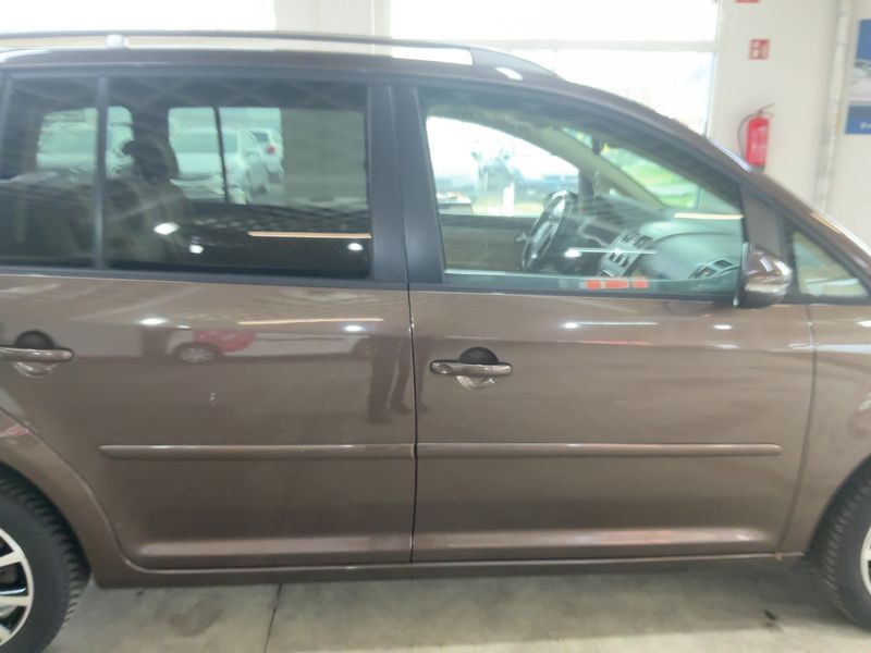 Volkswagen Touran 1.2 TSI Comfortline BlueMotion Tech 2011 – снимка на щета