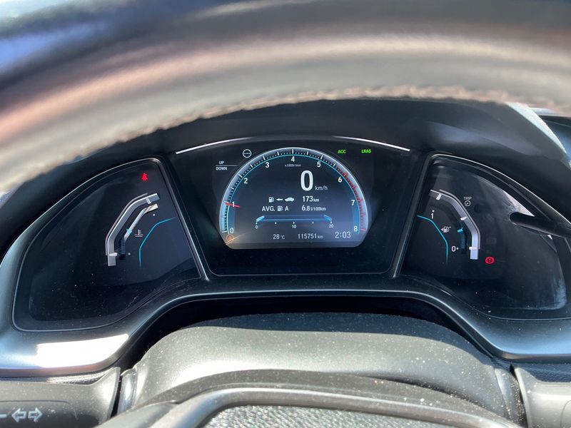 Honda Civic 1.0 VTEC Executive Premium 2017 – снимка 18
