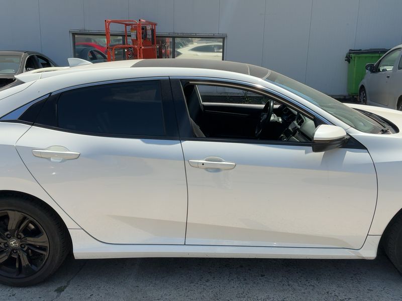 Honda Civic 1.0 VTEC Executive Premium 2017 – снимка 10