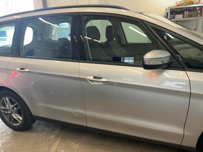 Ford Galaxy 1.5 EcoBoost Trend 2017 – снимка 10