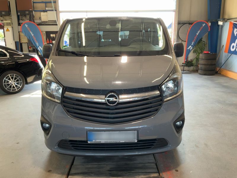 Opel Vivaro 1.6 CDTI Biturbo Combi L1H1 2,7t 2016 – снимка 14