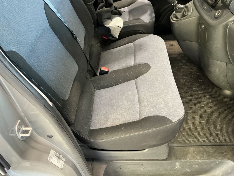 Opel Vivaro 1.6 CDTI Biturbo Combi L1H1 2,7t 2016 – снимка 38