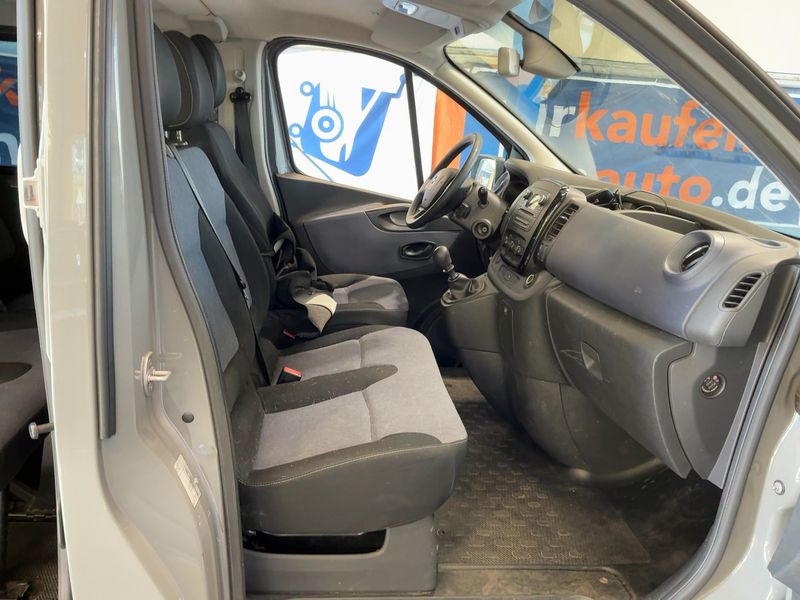 Opel Vivaro 1.6 CDTI Biturbo Combi L1H1 2,7t 2016 – снимка 17