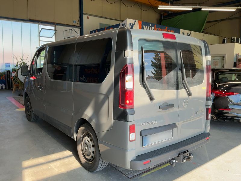Opel Vivaro 1.6 CDTI Biturbo Combi L1H1 2,7t 2016 – снимка 6