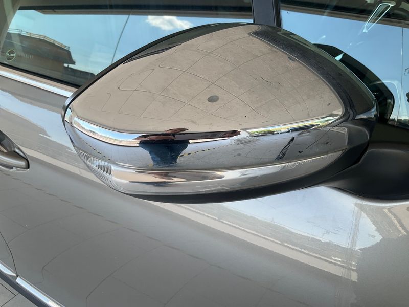 Peugeot 2008 1.6 Blue-HDi Allure 2015 – снимка 24