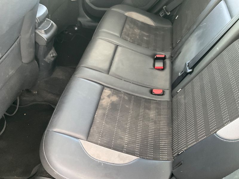Peugeot 2008 1.6 Blue-HDi Allure 2015 – снимка 33