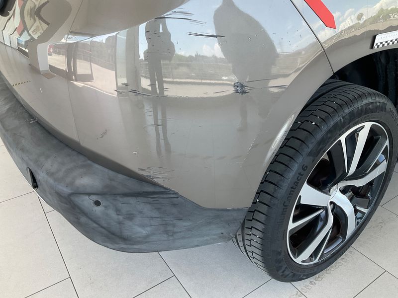 Peugeot 2008 1.6 Blue-HDi Allure 2015 – снимка 37