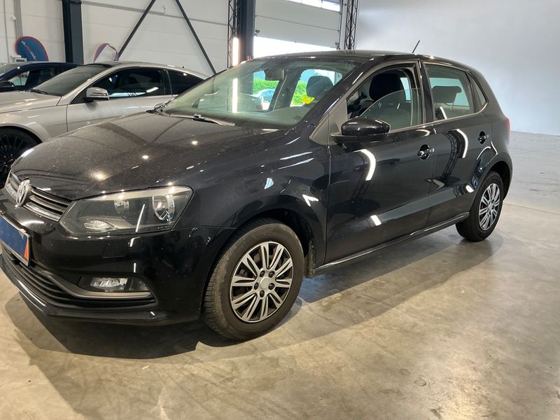 Volkswagen Polo 1.4 TDI Trendline BlueMotion Tech 2015 – снимка 1