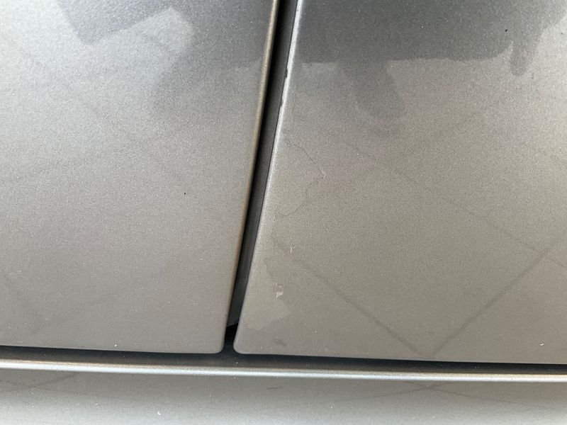 BMW 3er 330d 2011 – снимка на щета