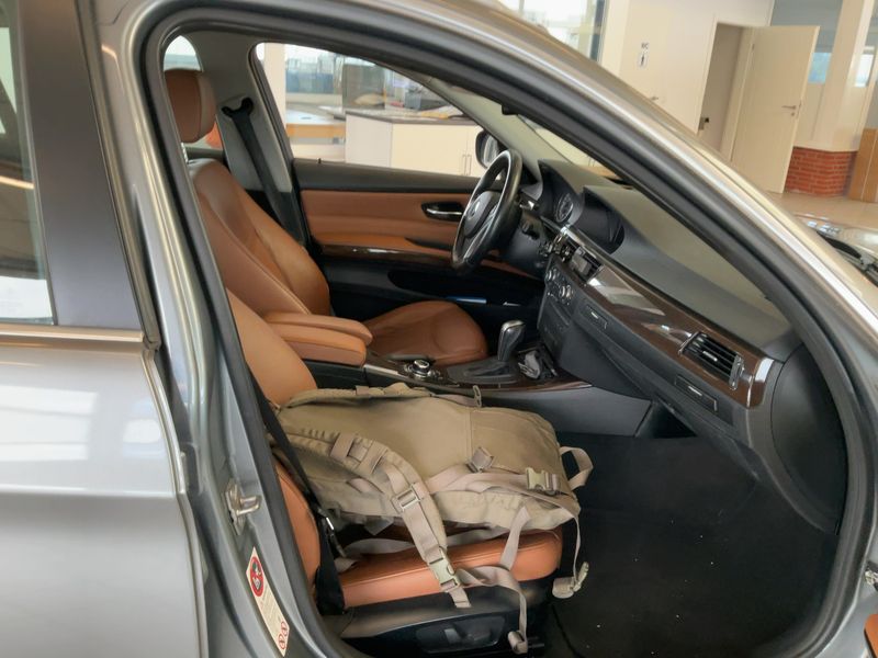 BMW 3er 330d 2011 – снимка 11