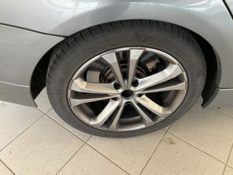 BMW 3er 330d 2011 – снимка 18