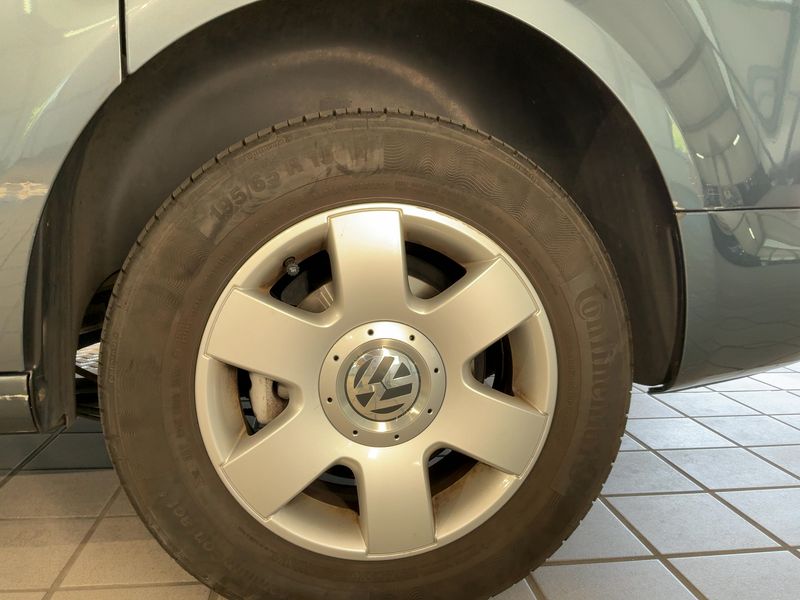 Volkswagen Caddy 1.6 Life 2008 – снимка 18