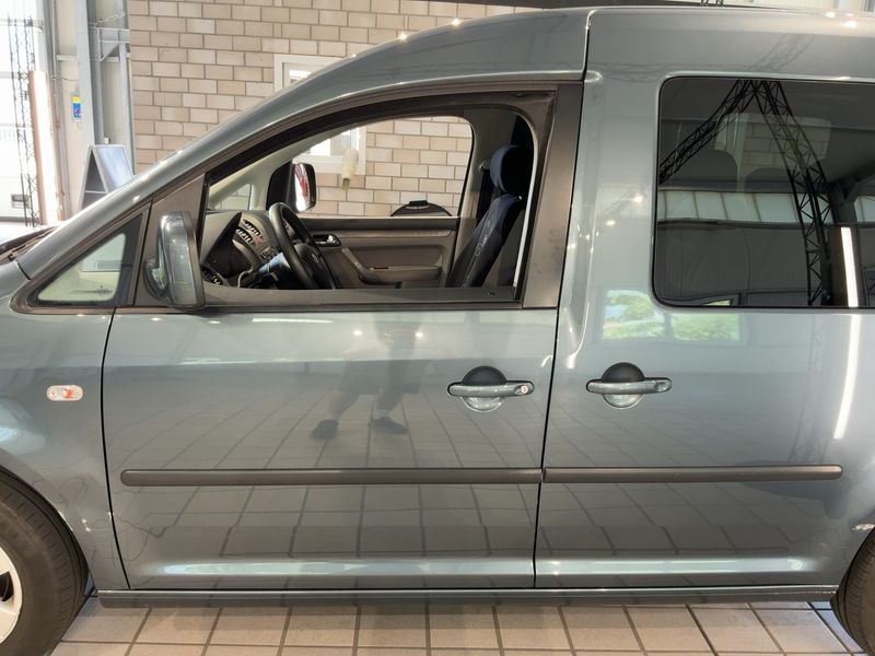 Volkswagen Caddy 1.6 Life 2008 – снимка на щета