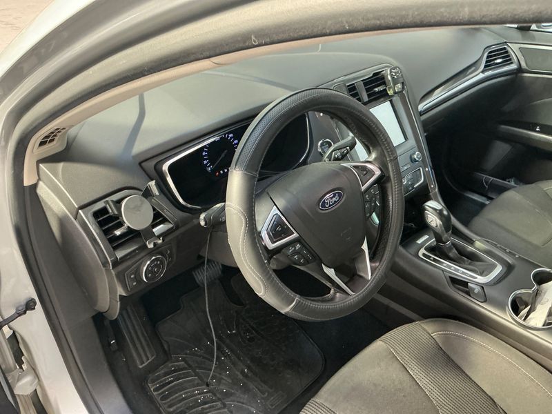 Ford Mondeo 2.0 Hybrid Titanium 2019 – снимка 26
