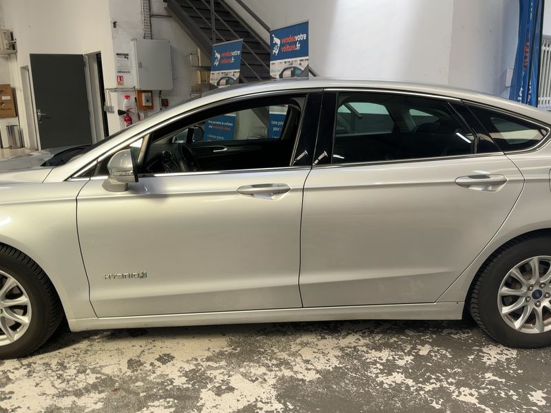 Ford Mondeo 2.0 Hybrid Titanium 2019 – снимка 4