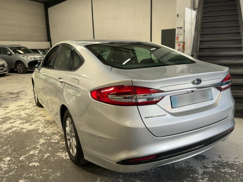 Ford Mondeo 2.0 Hybrid Titanium 2019 – снимка 6