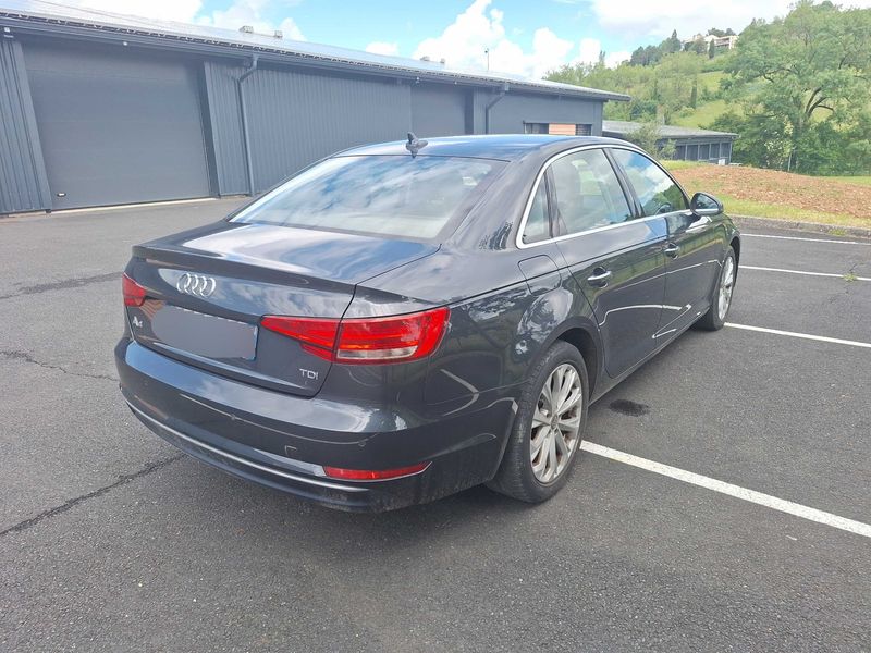 Audi A4 2.0 TDI Design 2017 – снимка 5