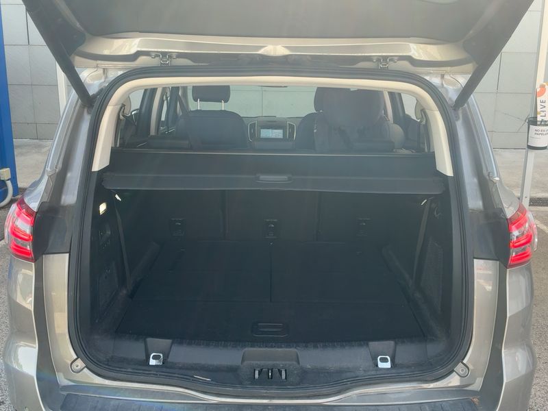 Ford S-Max 2.0 TDCi Titanium 2016 – снимка 15