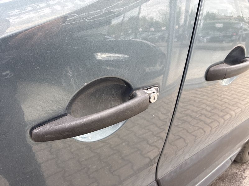 Citroen Berlingo 1.6 HDi XTR 2010 – снимка 33