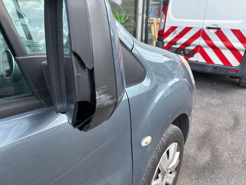 Citroen Berlingo 1.6 HDi XTR 2010 – снимка 24