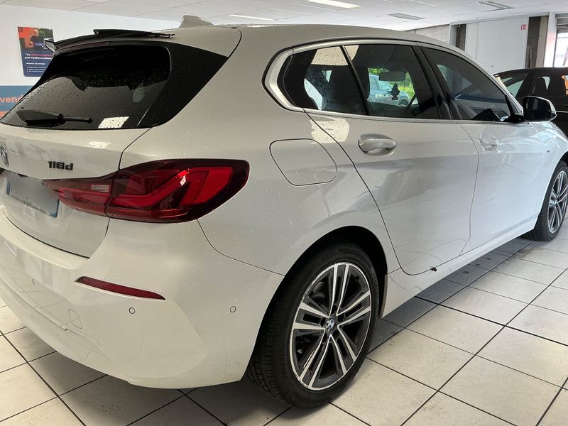 BMW 1er 116d Lounge 2020 – снимка 8