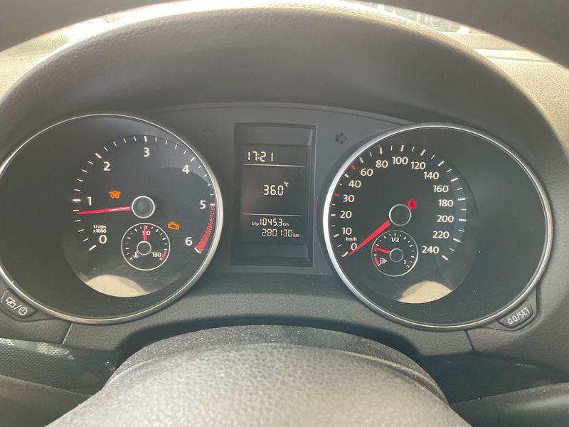 Volkswagen Golf VI 1.6 TDI Comfortline 2012 – снимка 4